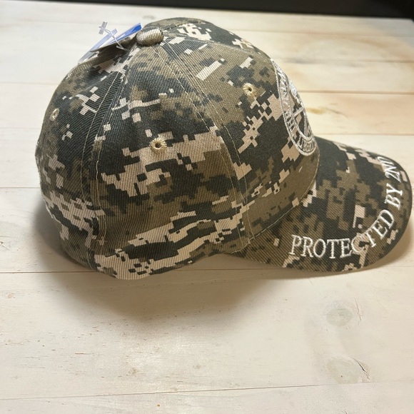 Liberty or Death Protected by the 2nd Amendment Digital Camo Baseball hat NWT - Picture 2 of 3